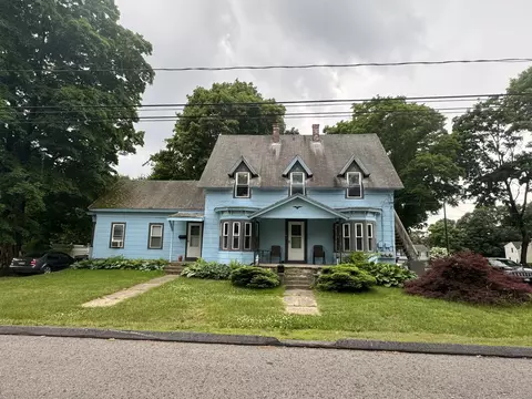 315 S Main St, Putnam, CT 06260
