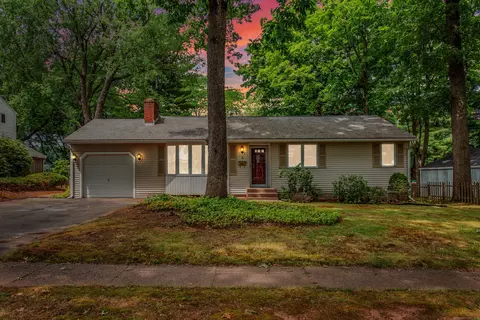 15 Brandon Rd, East Hartford, CT 06118