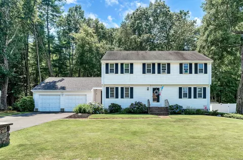 302 Quarry Brook Dr, South Windsor, CT 06074