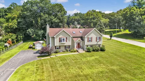 119 Laurel Dr, Killingly, CT 06241
