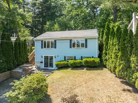 25 Wheeler Dr, Enfield, CT 06082