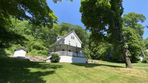 141 Spencer St, Winchester, CT 06098