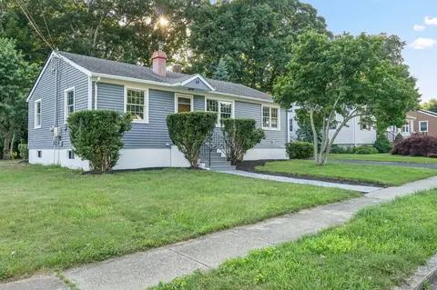 88 Chatham Ave, Milford, CT 06460