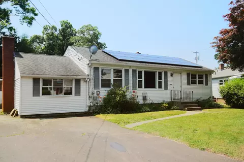 2 Allen Ct, East Haven, CT 06512