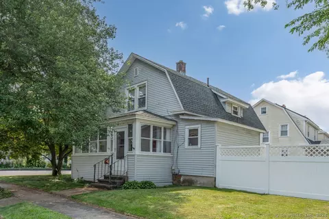 48 Sidney St, East Haven, CT 06512