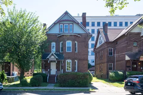 26 Hungerford St, Hartford, CT 06106
