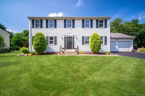 19 Natsisky Farm Rd, South Windsor, CT 06074