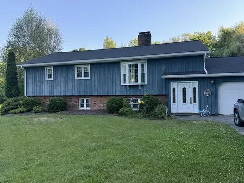 15 Drapeau Rd, New Milford, CT 06776