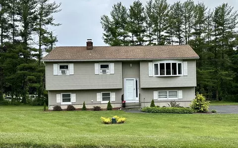 7 Old Farm Rd, New Fairfield, CT 06812