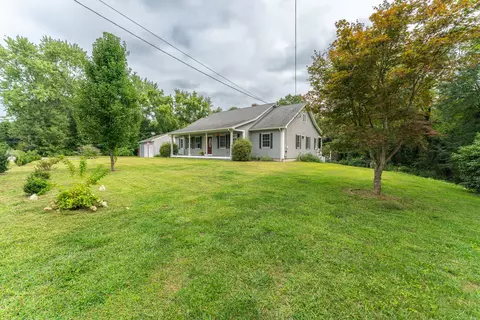 80 Lovers Ln, Plainfield, CT 06374