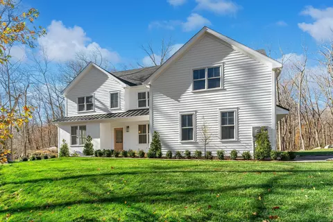 354 Thayer Pond Rd, Wilton, CT 06897