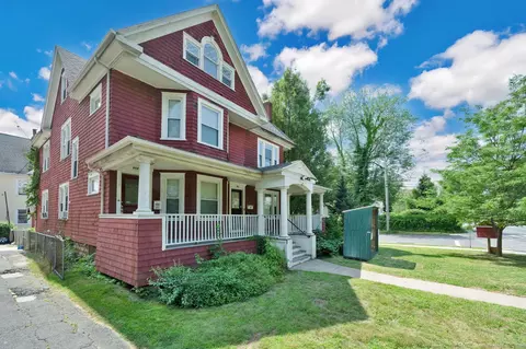 280-282 Vine St, Hartford, CT 06112