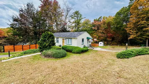 60 Seminole Rd, Watertown, CT 06795