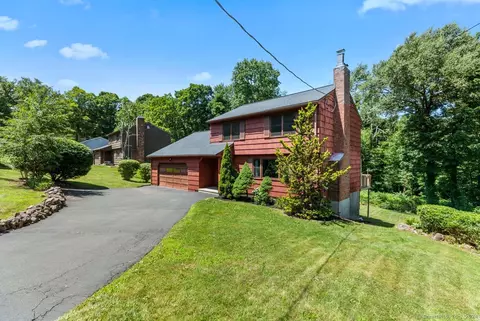 162 Eramo Ter, Hamden, CT 06518