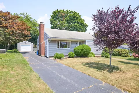 200 Lobdell Dr, Stratford, CT 06614