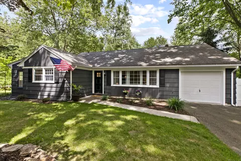 216 Fernwood Rd, Trumbull, CT 06611