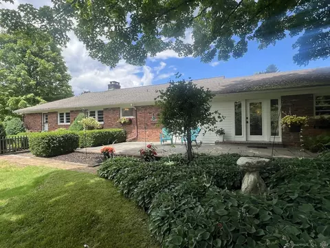 16 6 Rod Rd, Canaan, CT 06031