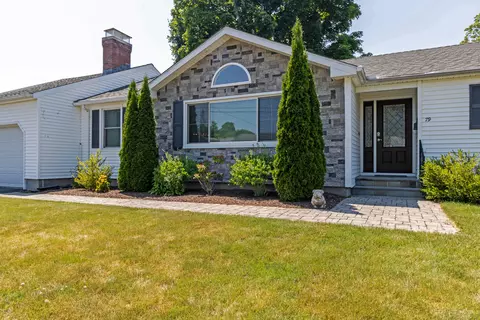 79 2 Stone Dr, Wethersfield, CT 06109