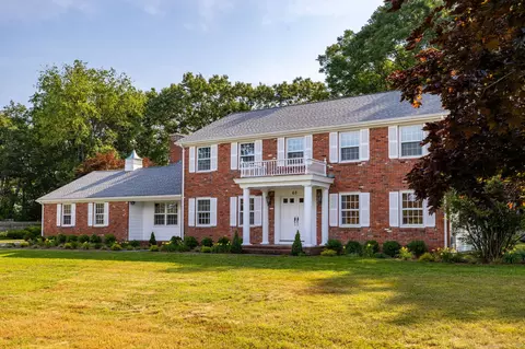 65 Peach Tree Ln, Bristol, CT 06010