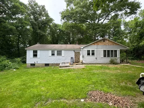 319 Tuckie Rd, Windham, CT 06256