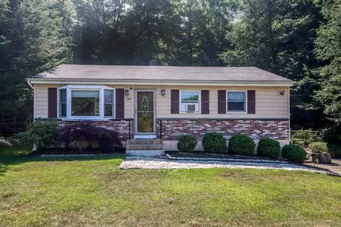 134 Lone Oak Dr, New Milford, CT 06776