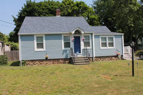 25 Charles St, Meriden, CT 06451