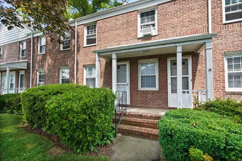 2475 Summer St #1K, Stamford, CT 06905