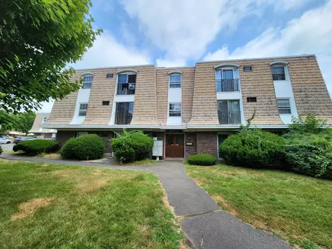 1168 Middle Tpke W #B2, Manchester, CT 06040