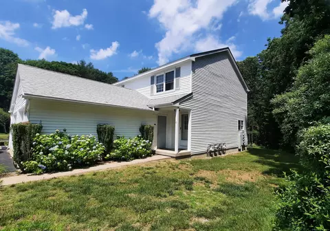 10 Woodstock Hills Dr #10, Woodstock, CT 06281