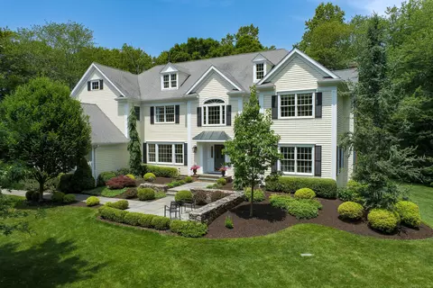 195 Haviland Rd, Ridgefield, CT 06877