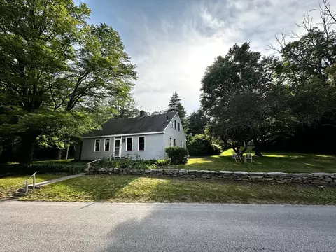 182 Brooklyn Rd, Pomfret, CT 06259