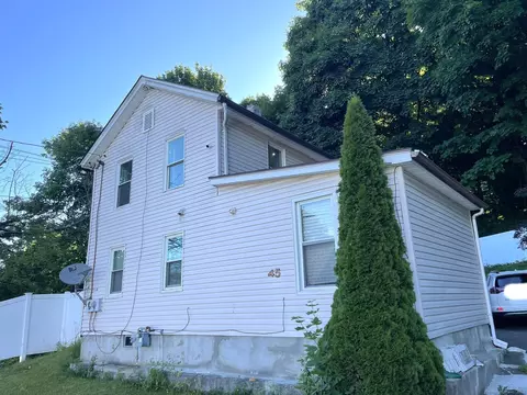 45 Grant St, Meriden, CT 06450