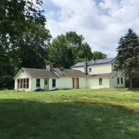 449 Liberty Hwy, Putnam, CT 06260