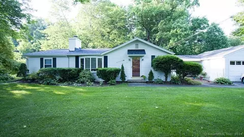 1 Peterson Ln, Wolcott, CT 06716