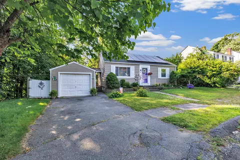 5 Winthrop Ave, Waterbury, CT 06706
