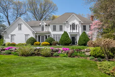 59 Leigh Gate Rd, Glastonbury, CT 06033
