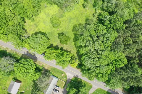 96 Stoddard Rd, Morris, CT 06763