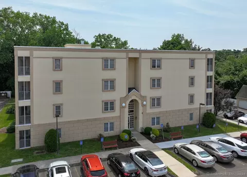 75 Washington Ave #5-406, Hamden, CT 06518