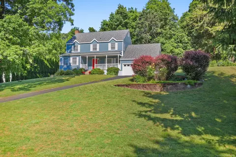 283 Stonefence Rd, Naugatuck, CT 06770