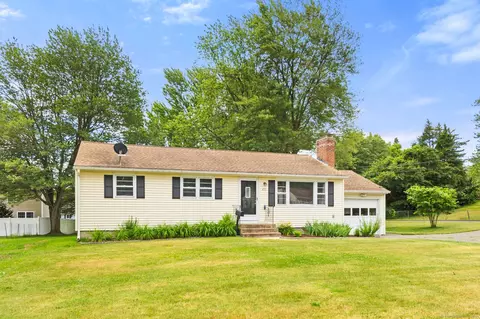 472 Maple St, Wethersfield, CT 06109