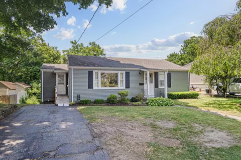 435 New London Tpke, Norwich, CT 06360