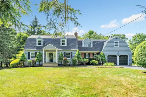 37 Old Green Rd, Trumbull, CT 06611