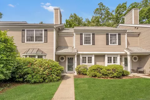 41 Tamarack Ave #119, Danbury, CT 06811