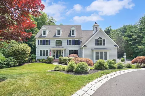35 Wildwood Dr, Avon, CT 06001
