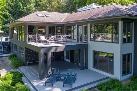 14 Longacre Ln, Old Lyme, CT 06371