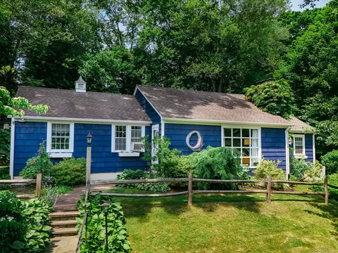 336 Park Ave, Naugatuck, CT 06770