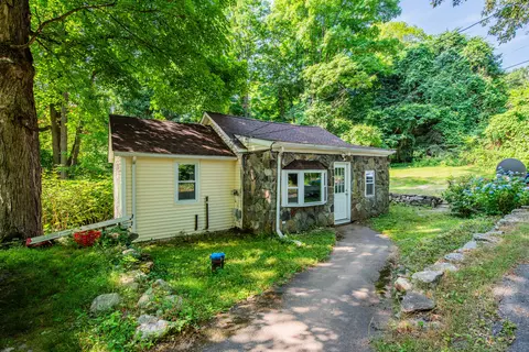 353 Oak Trl, Coventry, CT 06238