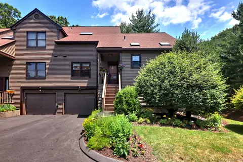 2 Blackstone Rd #2, Monroe, CT 06468