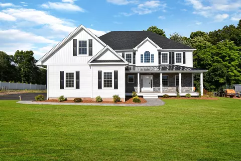 74 Hicksville Rd, Cromwell, CT 06416