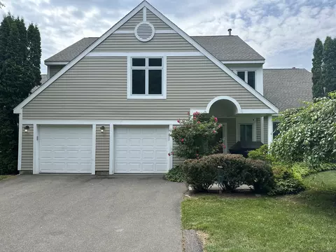 2 Litchfield Ln #2, Avon, CT 06001
